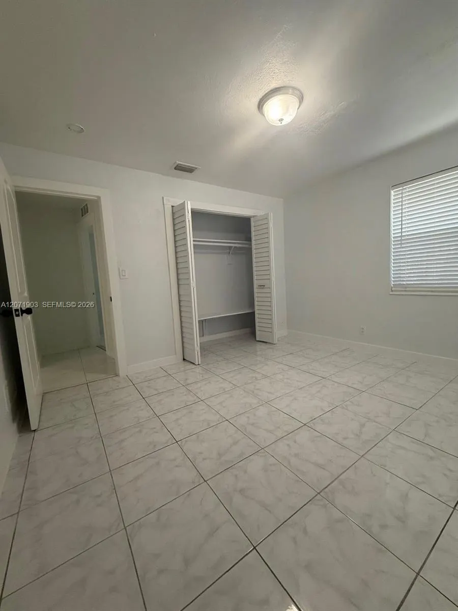 4210 NE 12th Terrace #4210