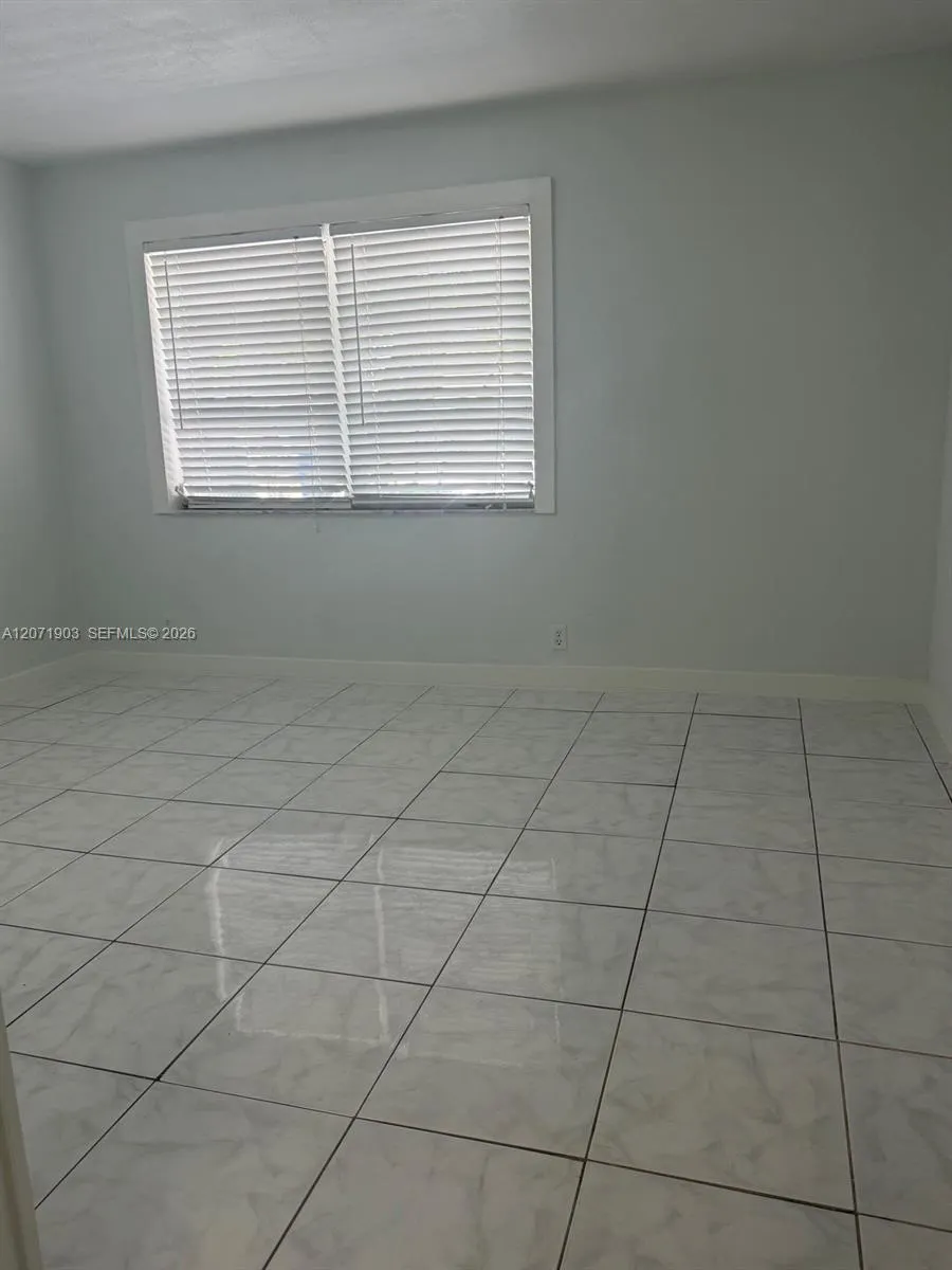 4210 NE 12th Terrace #4210