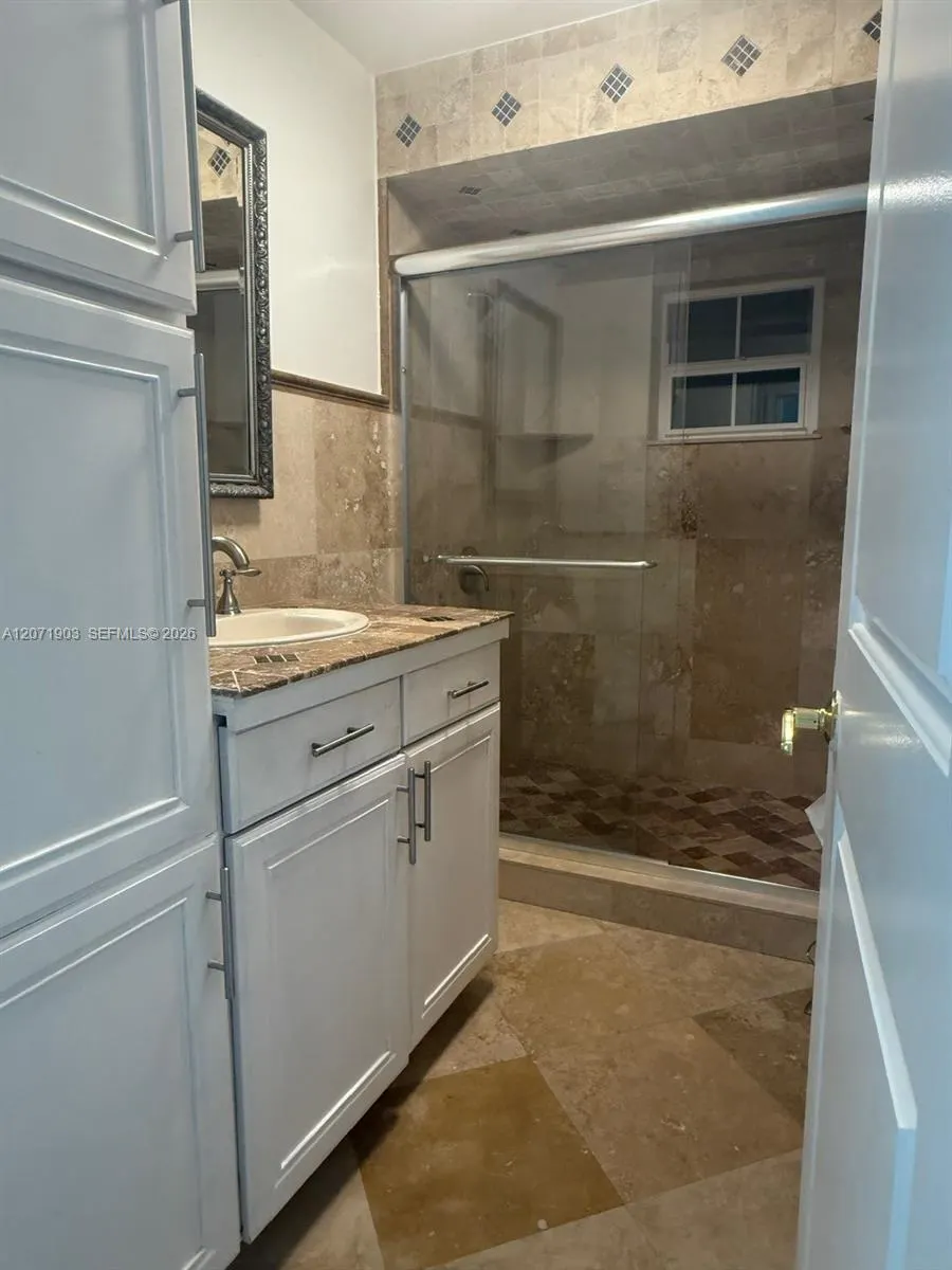 4210 NE 12th Terrace #4210