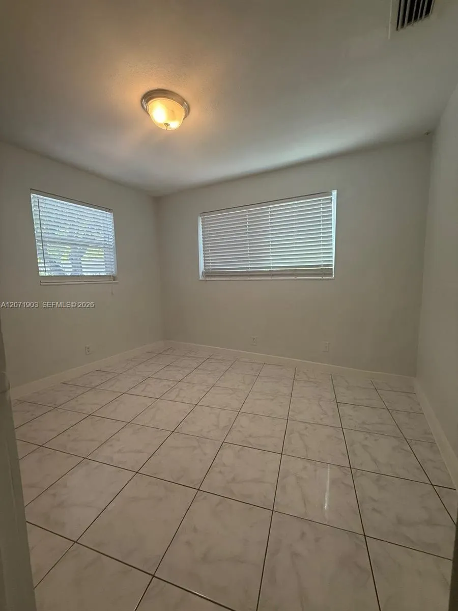 4210 NE 12th Terrace #4210
