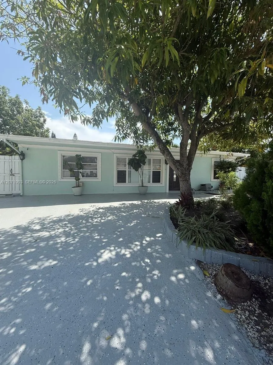4210 NE 12th Terrace #4210