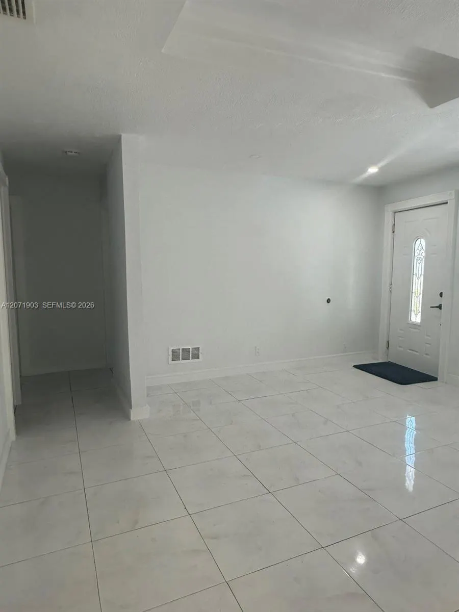 4210 NE 12th Terrace #4210