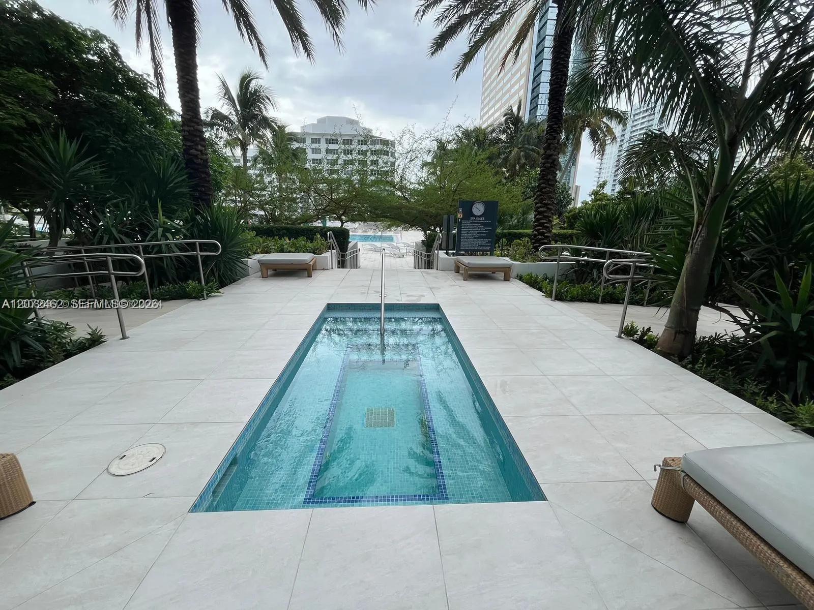 951 Brickell Avenue #3403
