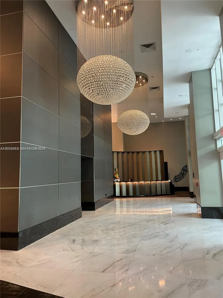 951 Brickell Avenue #3403
