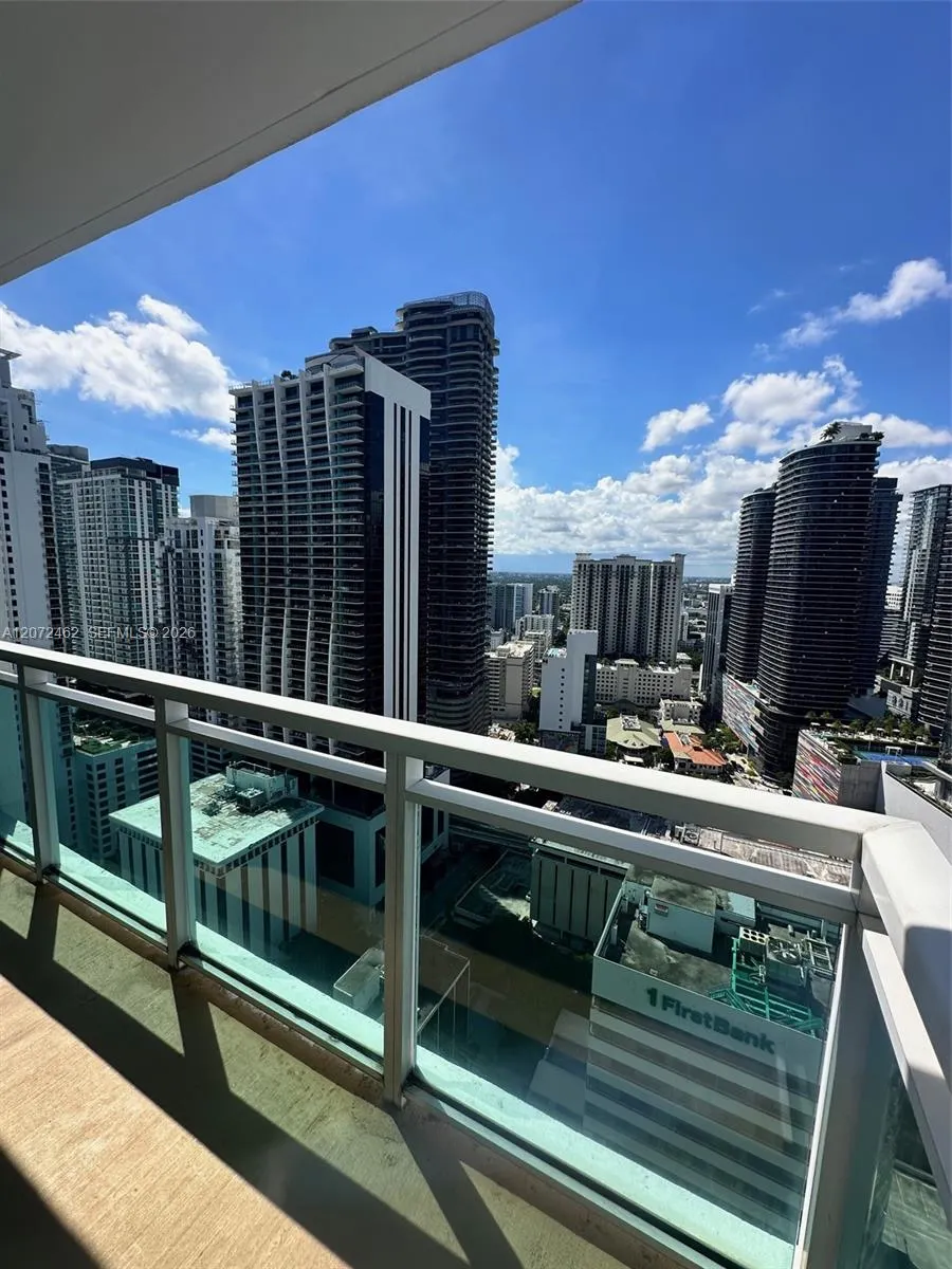 951 Brickell Avenue #3403