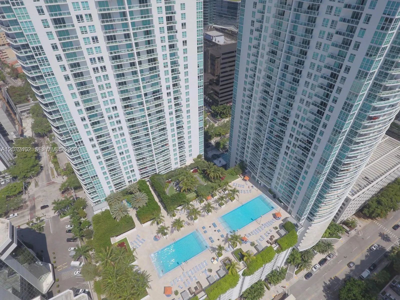 951 Brickell Avenue #3403