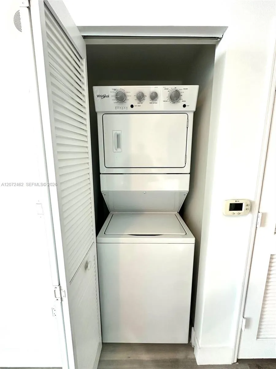 951 Brickell Avenue #3403