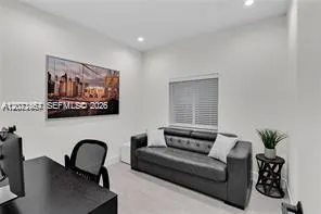 1786 SW 9th Street #1