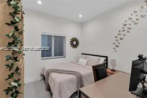 1786 SW 9th Street #1