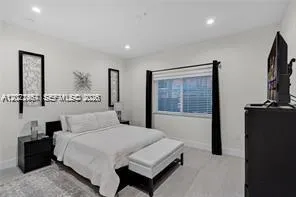 1786 SW 9th Street #1