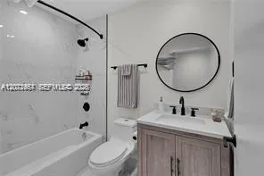 1786 SW 9th Street #1