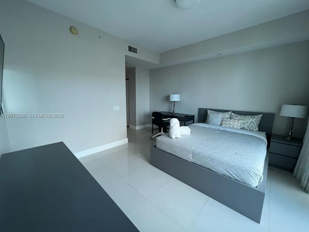 60 SW 13th Street #5210