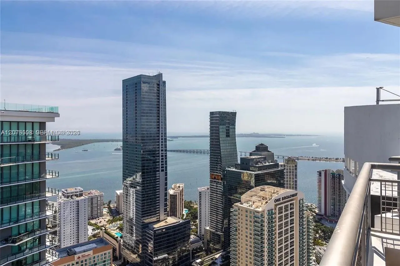 60 SW 13th Street #5210