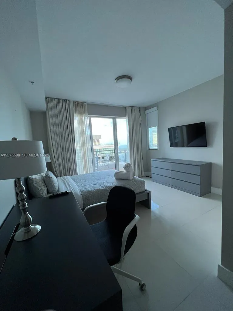 60 SW 13th Street #5210