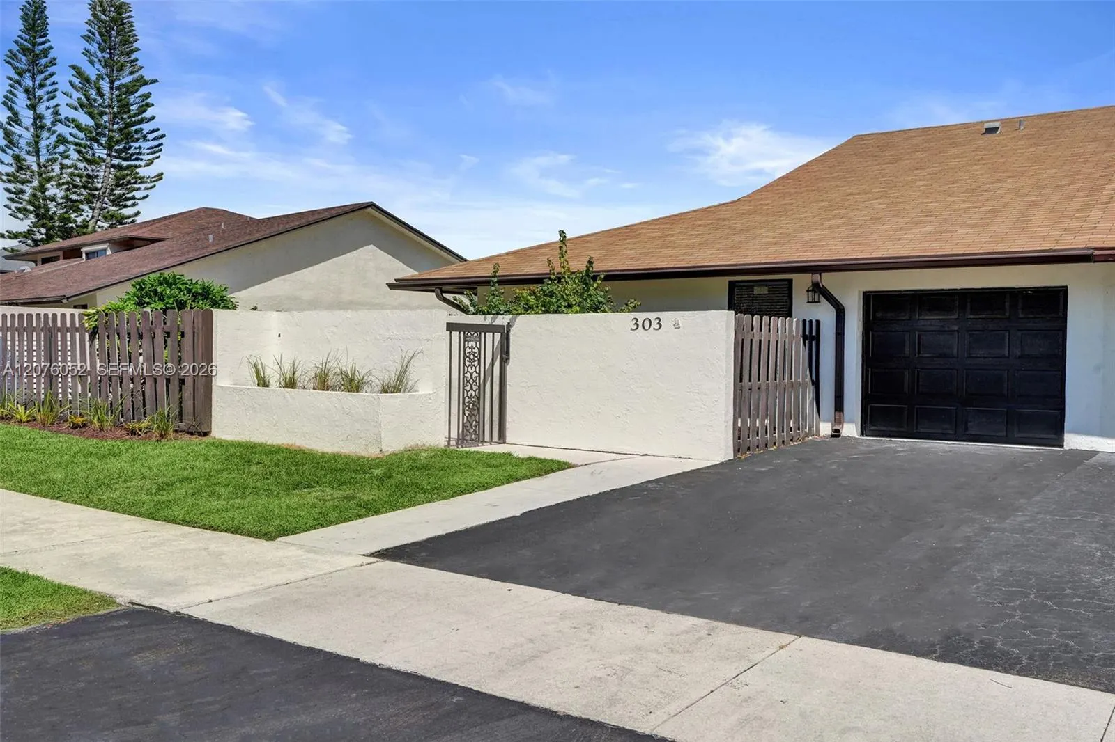303 SW 28th Avenue #303