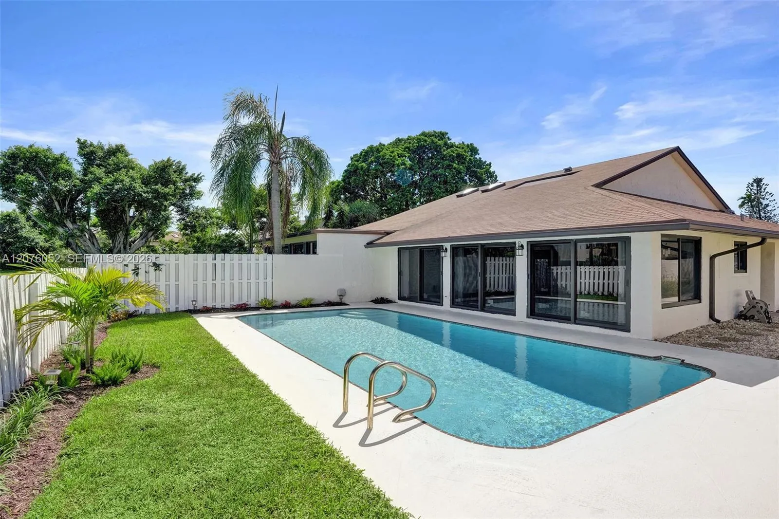 303 SW 28th Avenue #303