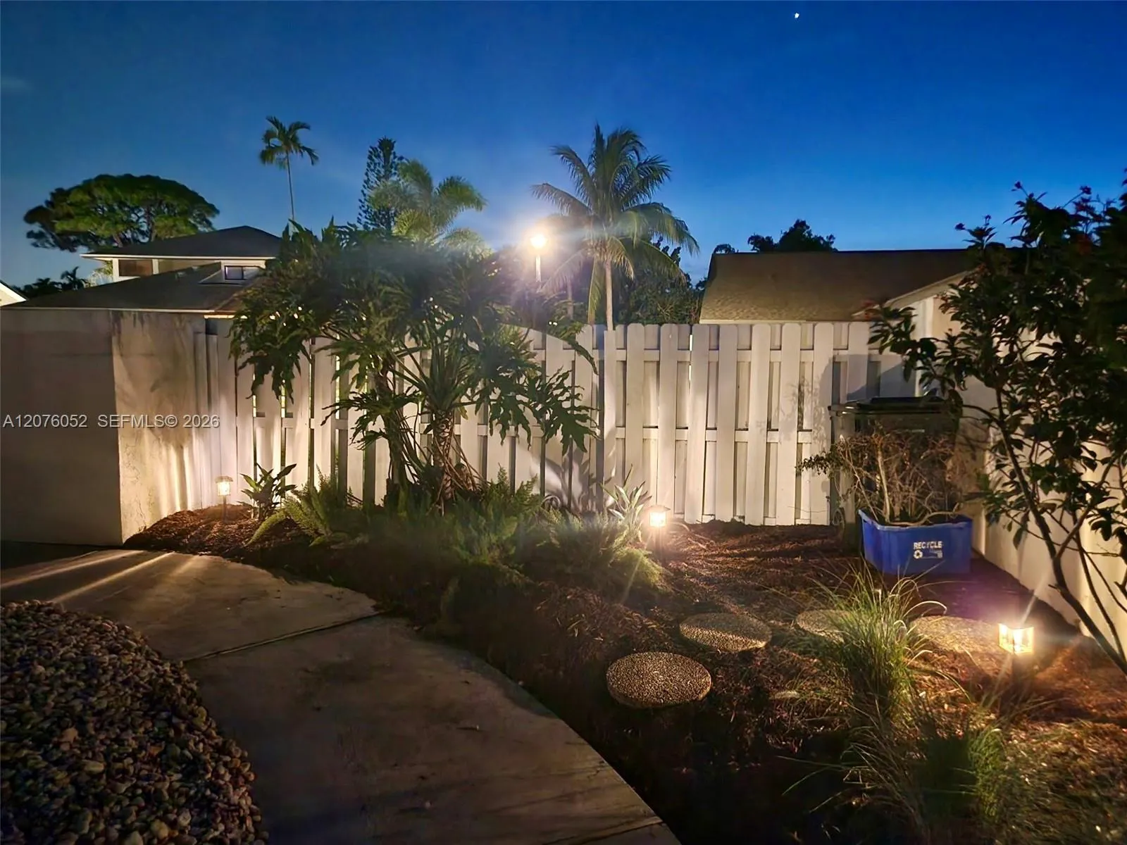 303 SW 28th Avenue #303