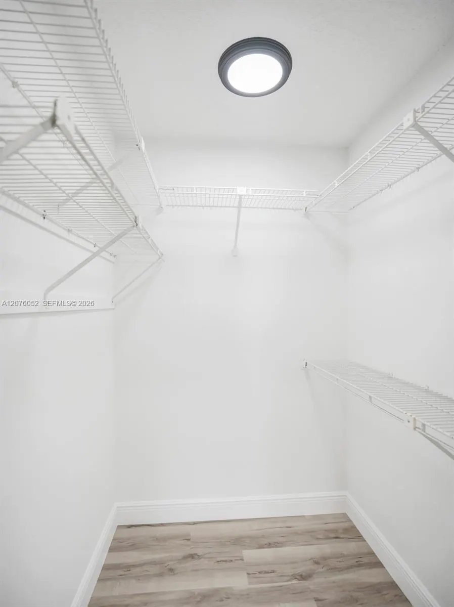 303 SW 28th Avenue #303
