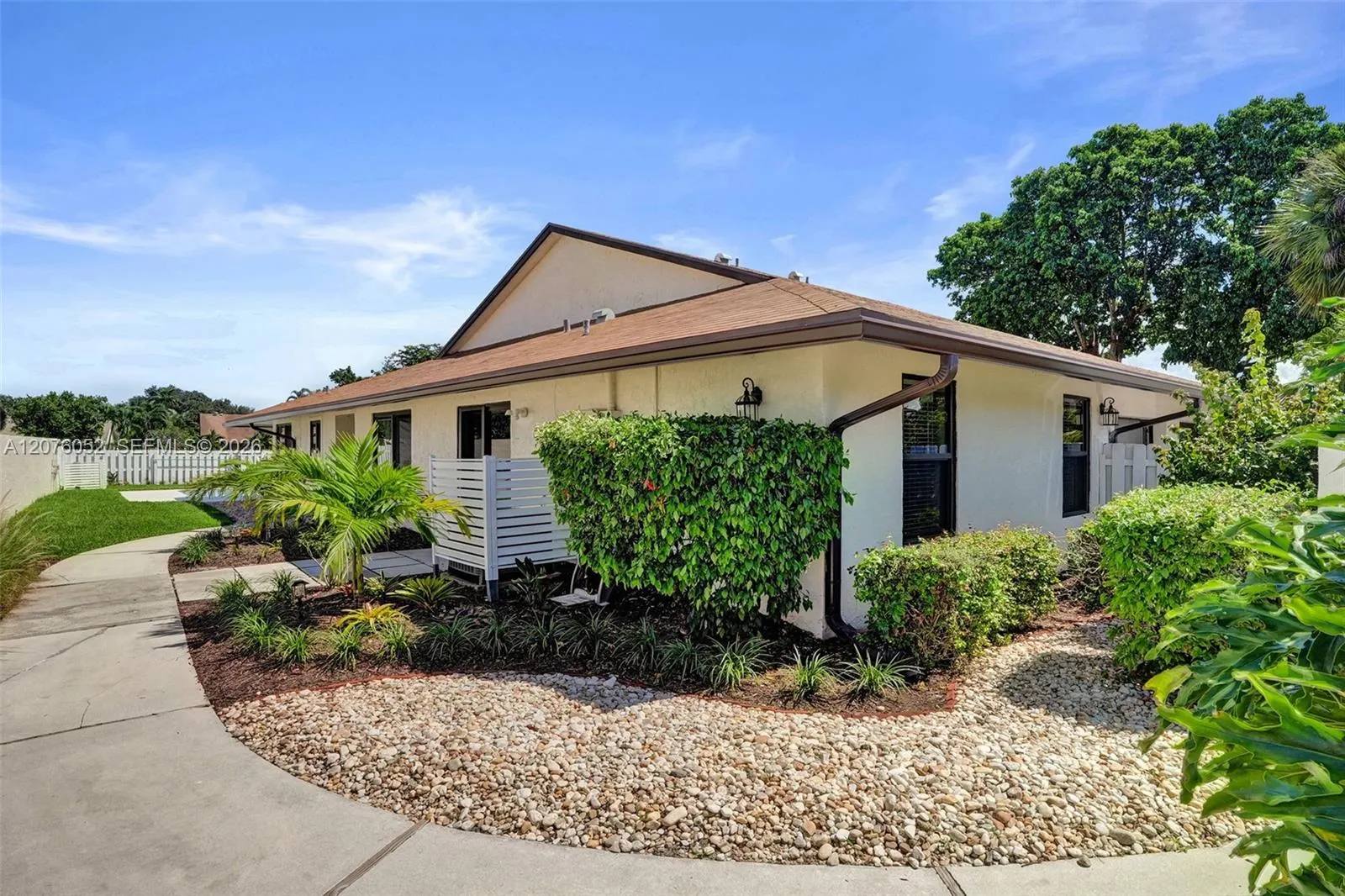 303 SW 28th Avenue #303