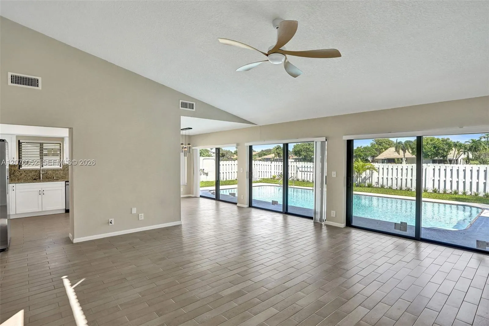 303 SW 28th Avenue #303