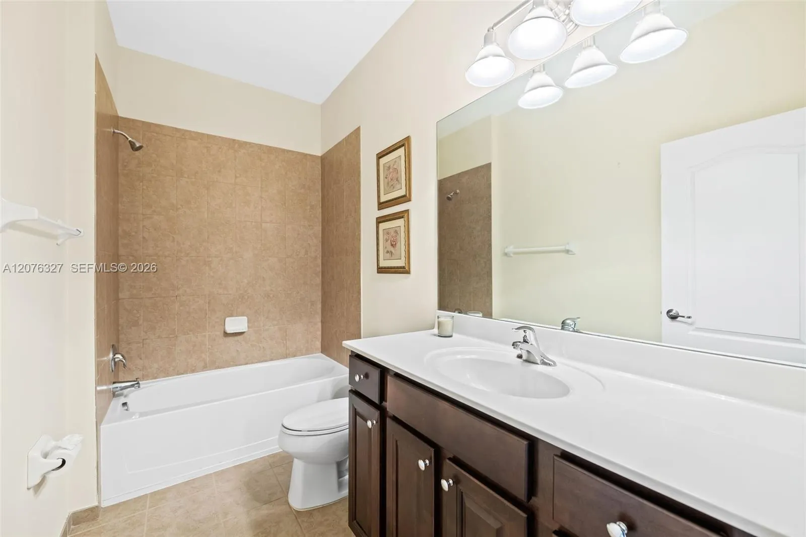 8442 Lake Majesty Lane
