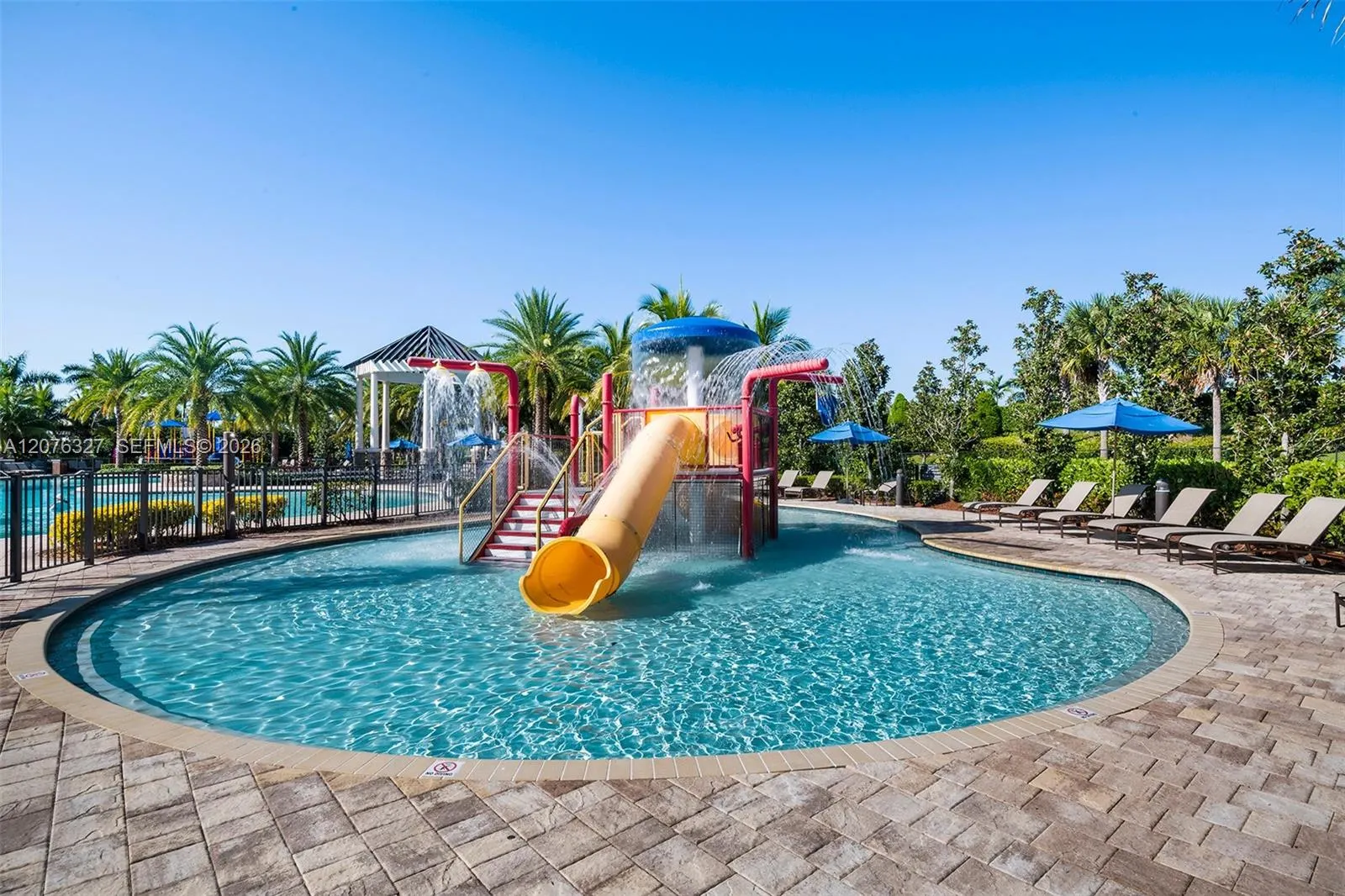 8442 Lake Majesty Lane