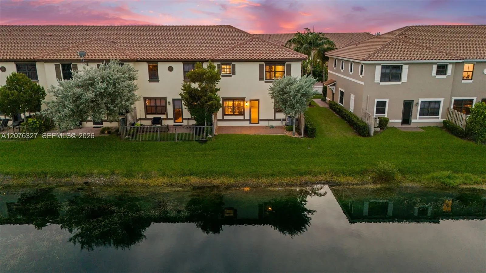 8442 Lake Majesty Lane