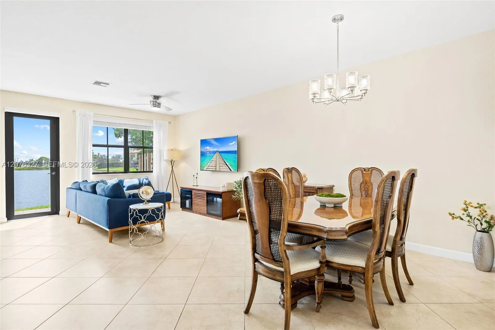 8442 Lake Majesty Lane