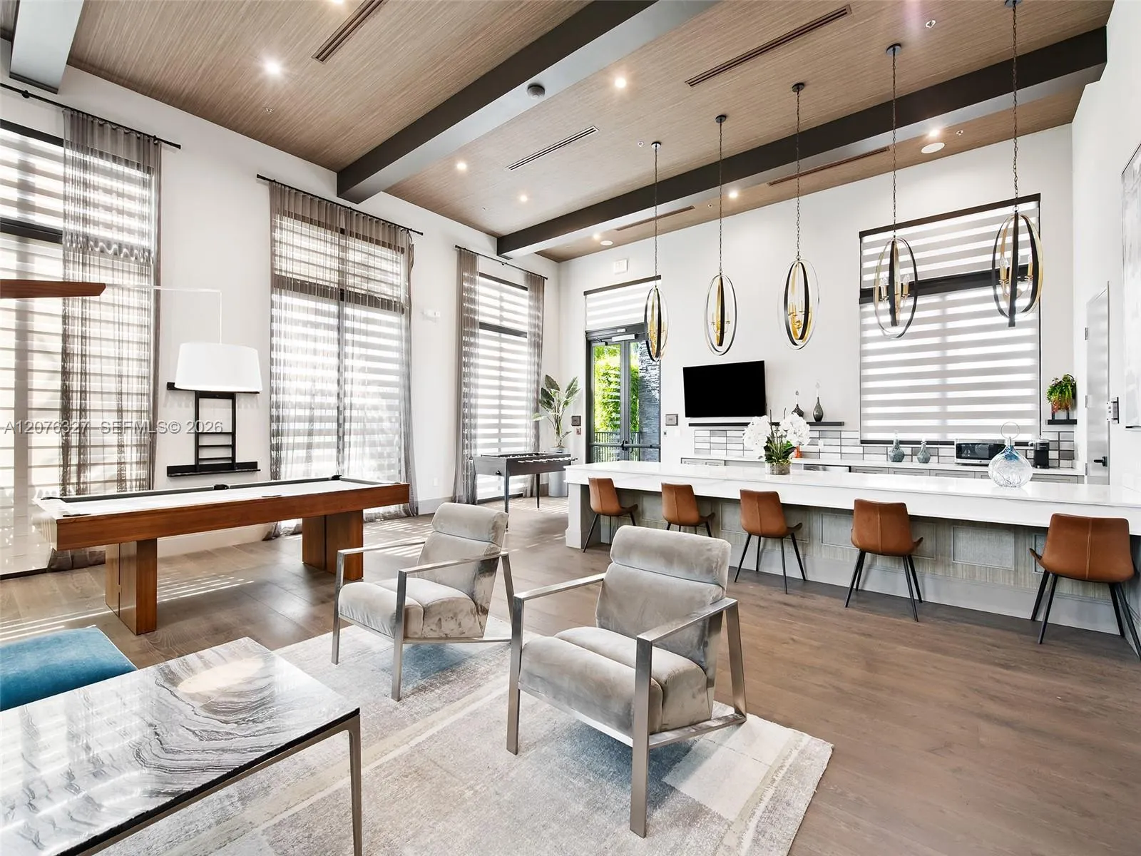 8442 Lake Majesty Lane