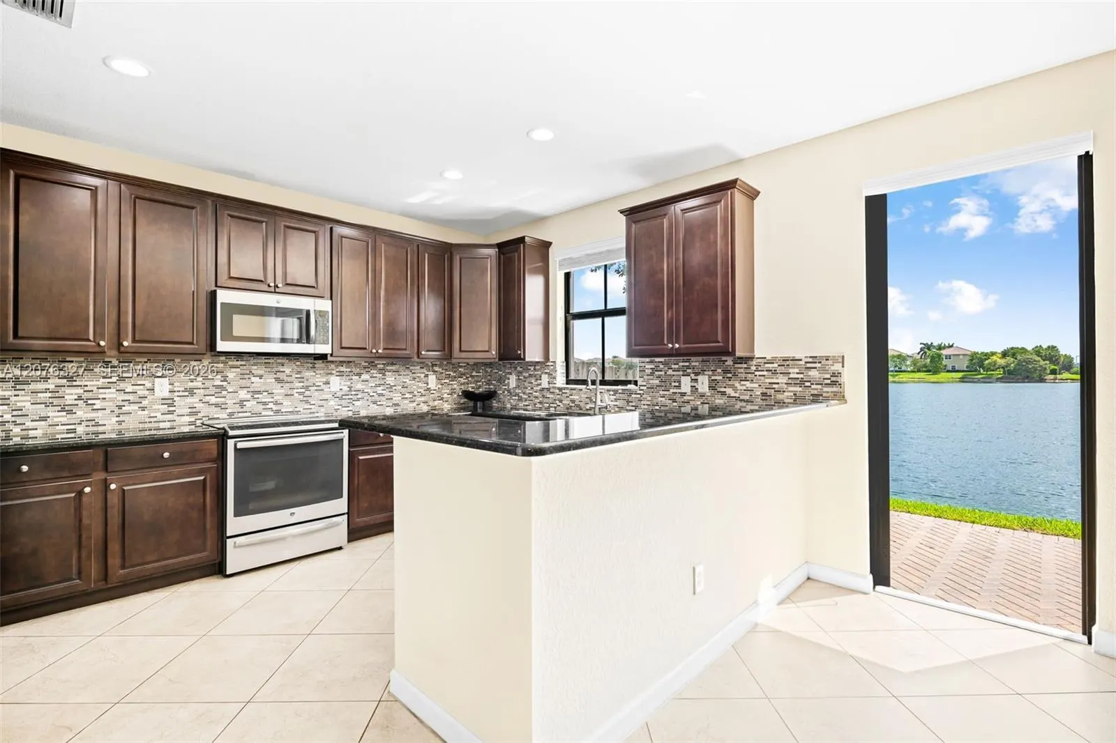 8442 Lake Majesty Lane