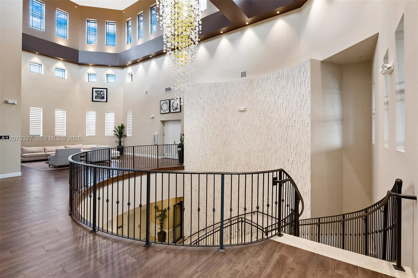 8442 Lake Majesty Lane
