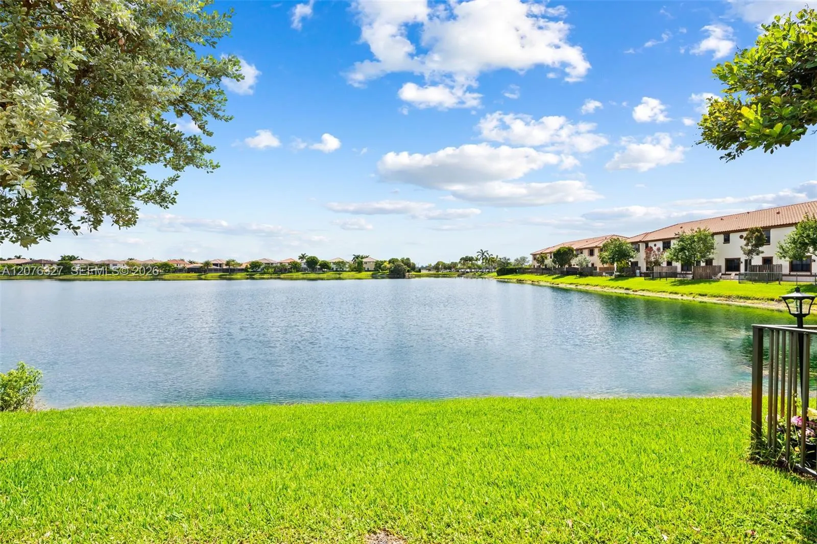 8442 Lake Majesty Lane