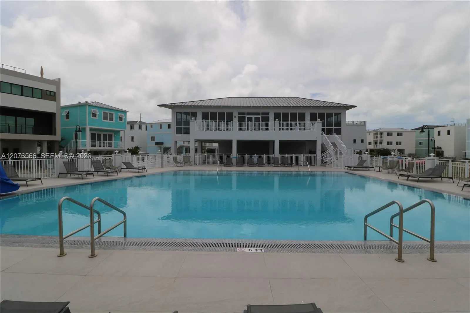 94825 Overseas Highway