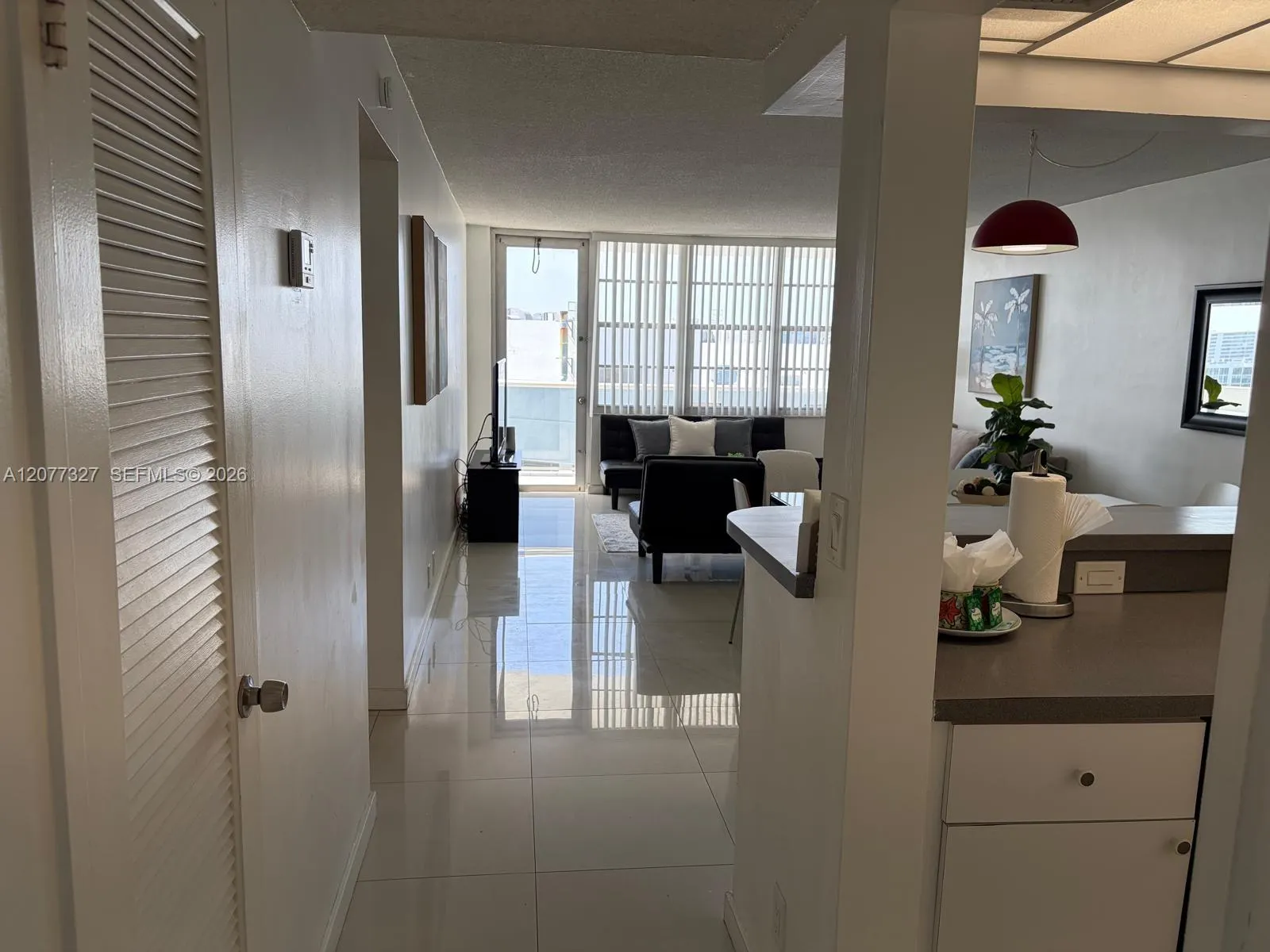3725 S Ocean Drive #1517