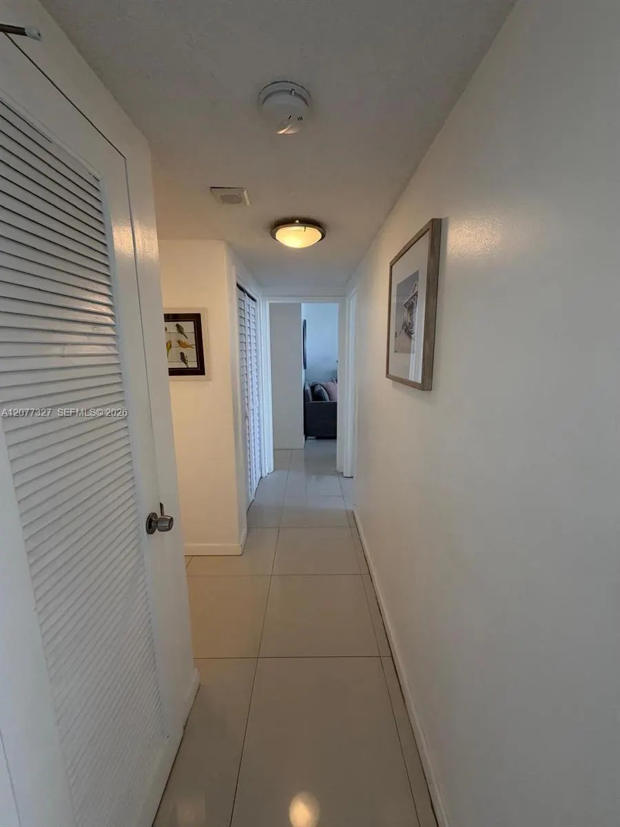 3725 S Ocean Drive #1517