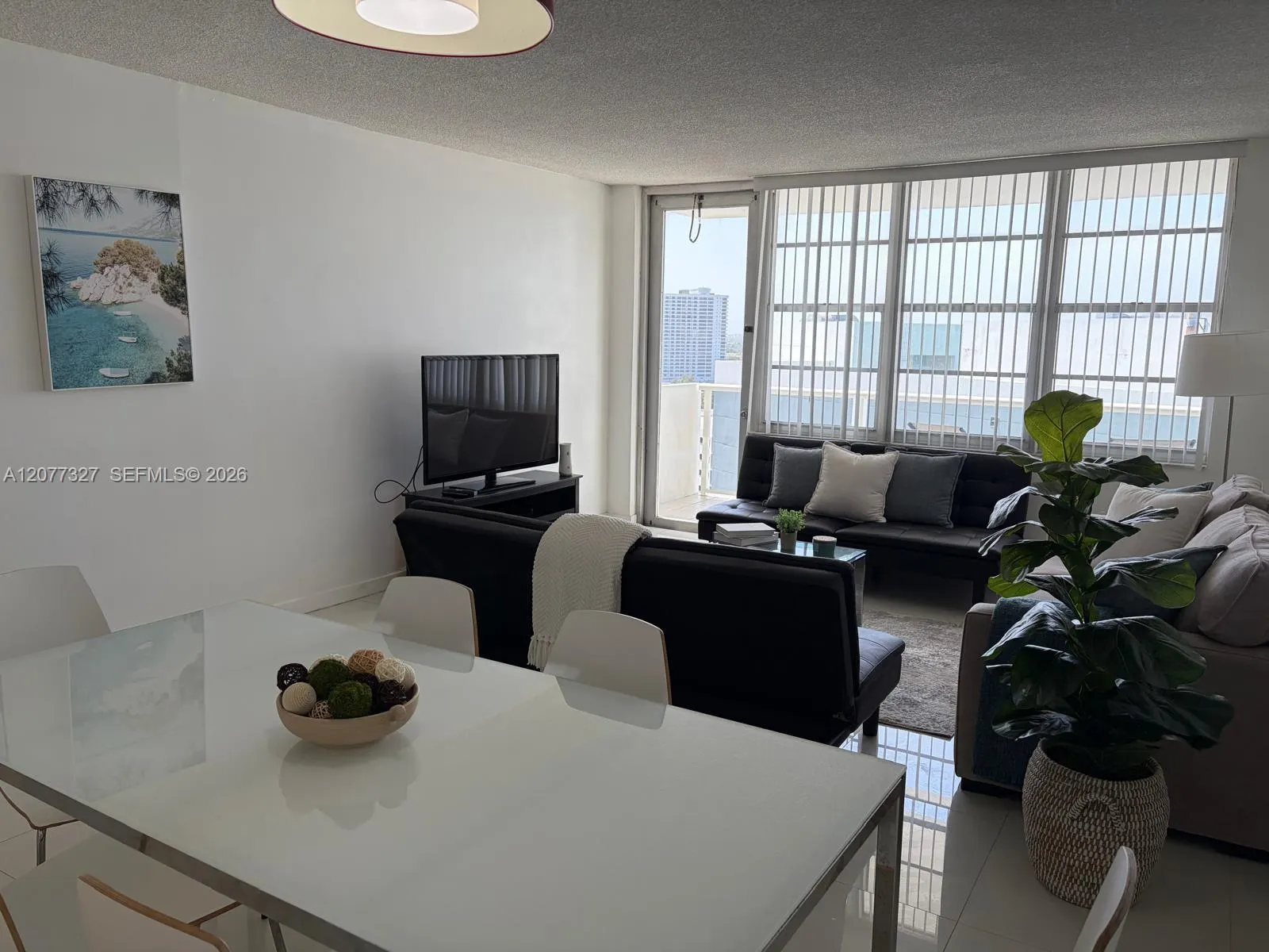3725 S Ocean Drive #1517