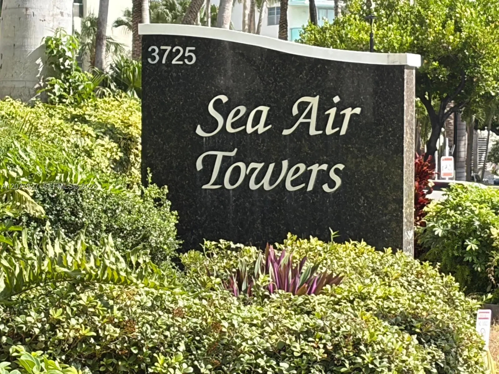 3725 S Ocean Drive #1517