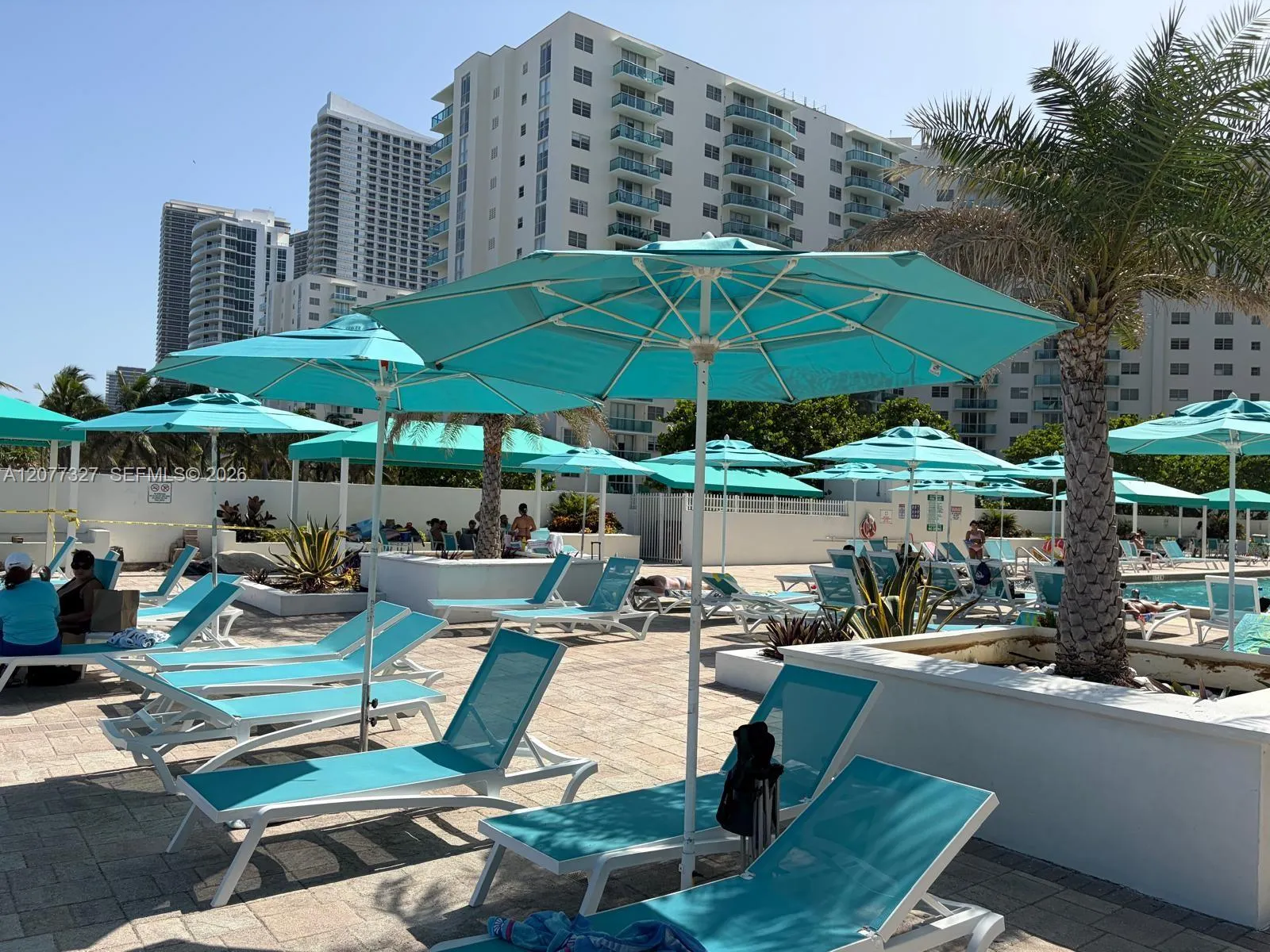 3725 S Ocean Drive #1517