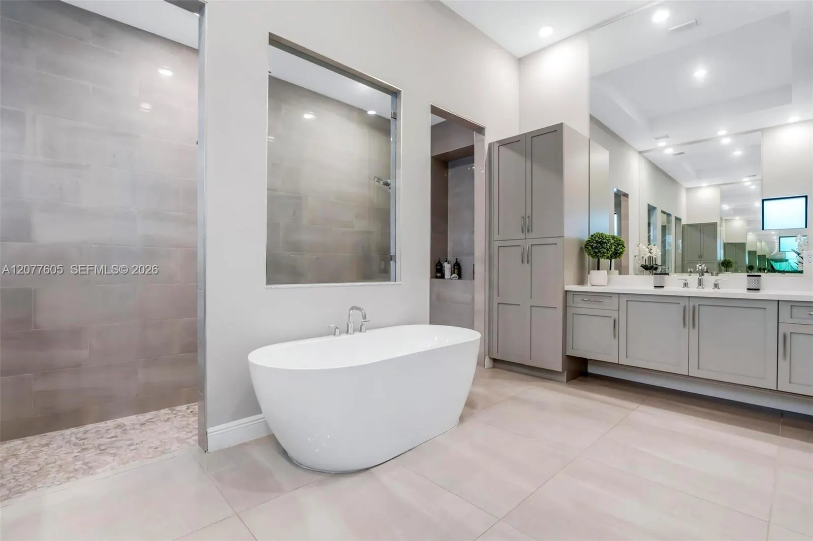 12570 N Parkland Bay Trail