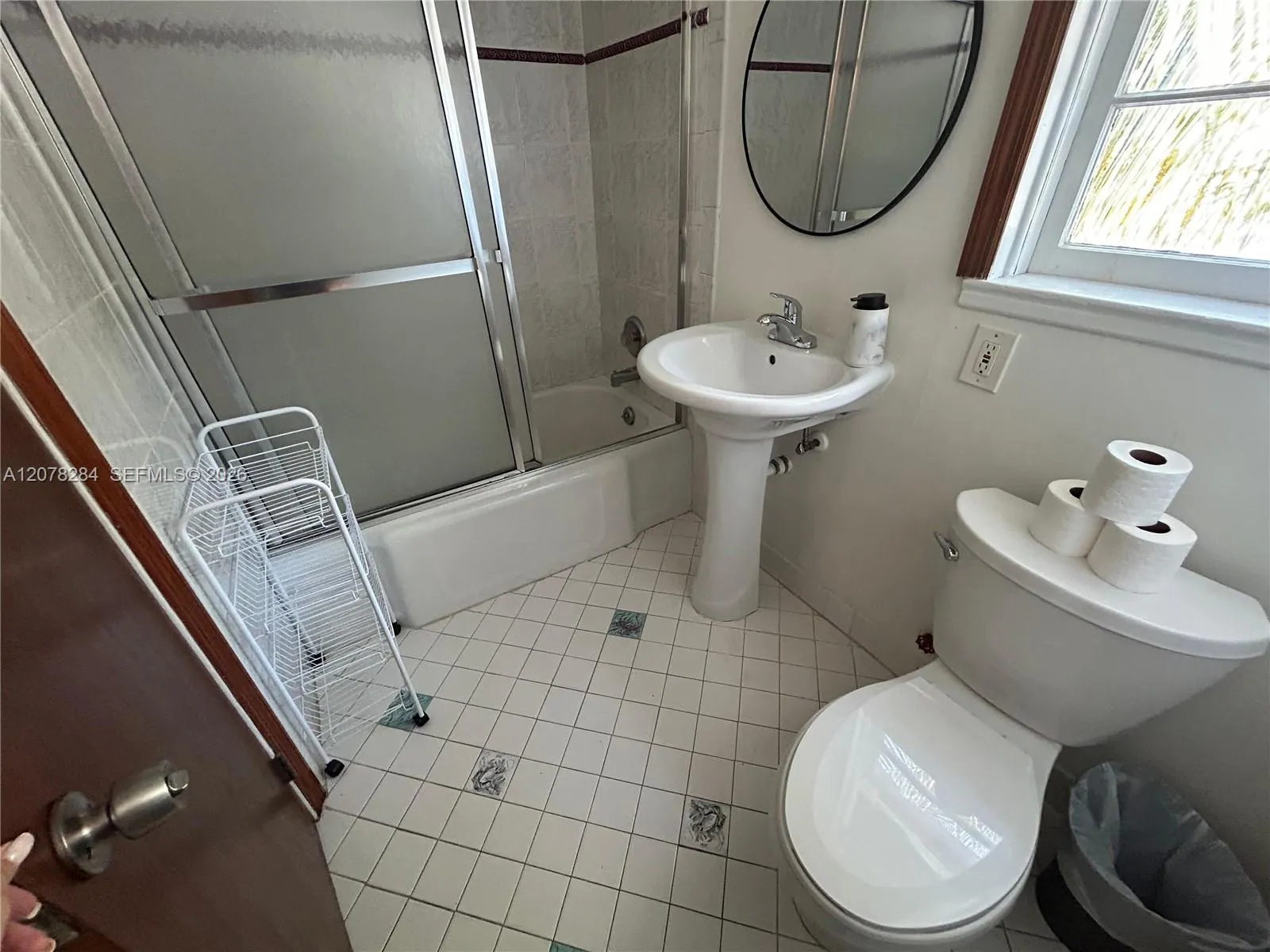 300 Sunset Drive #10