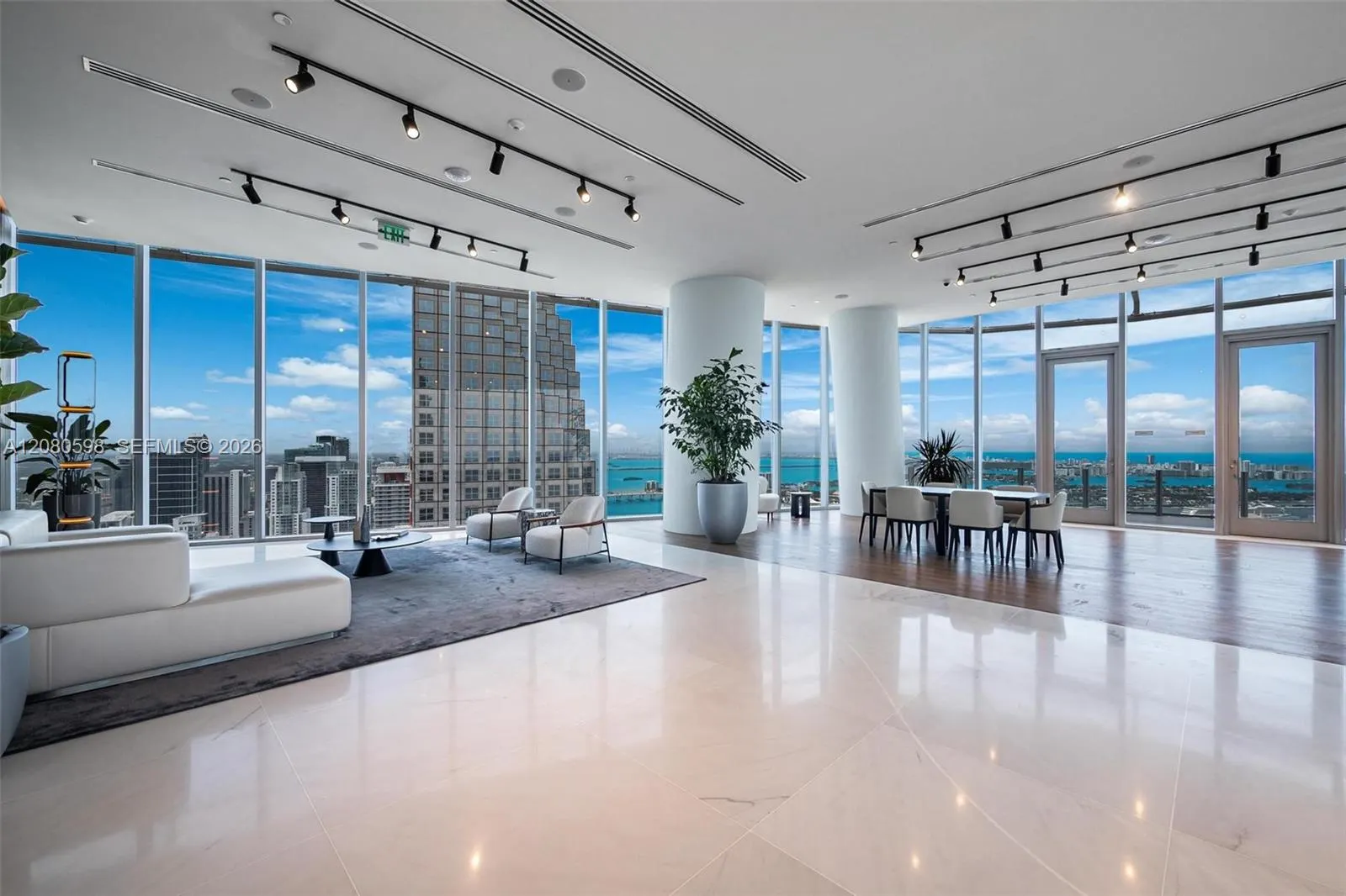 300 Biscayne Blvd Way #301
