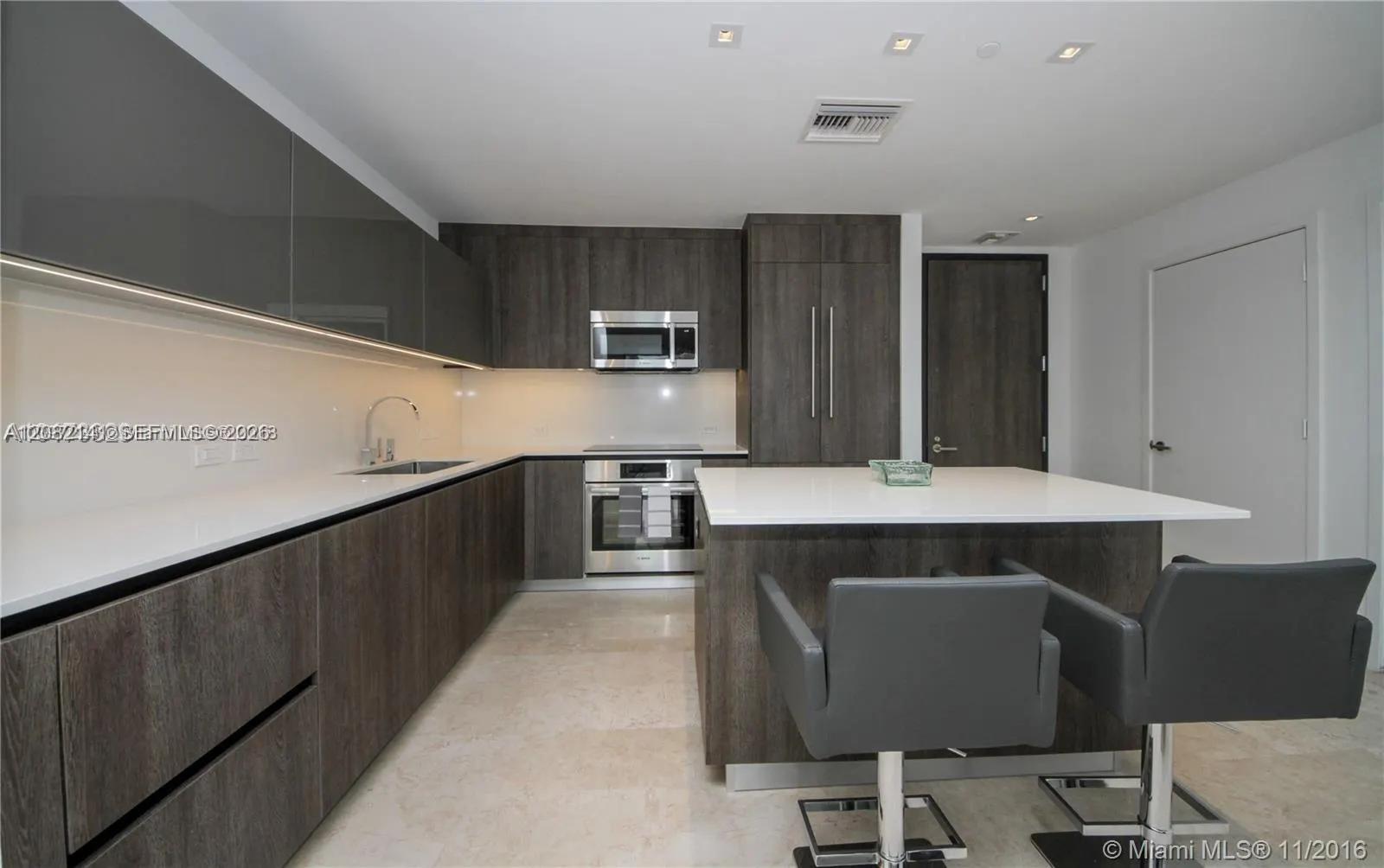 88 SW 7th Street #2605