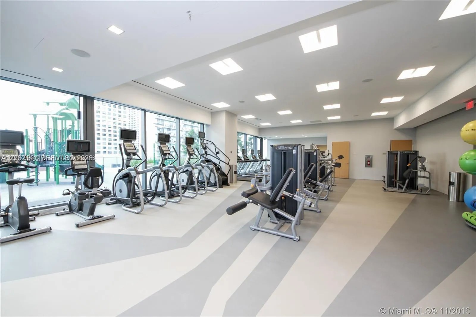 88 SW 7th Street #2605