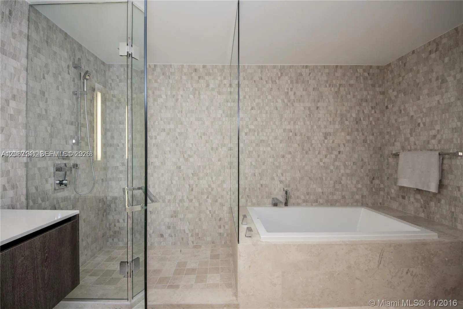 88 SW 7th Street #2605