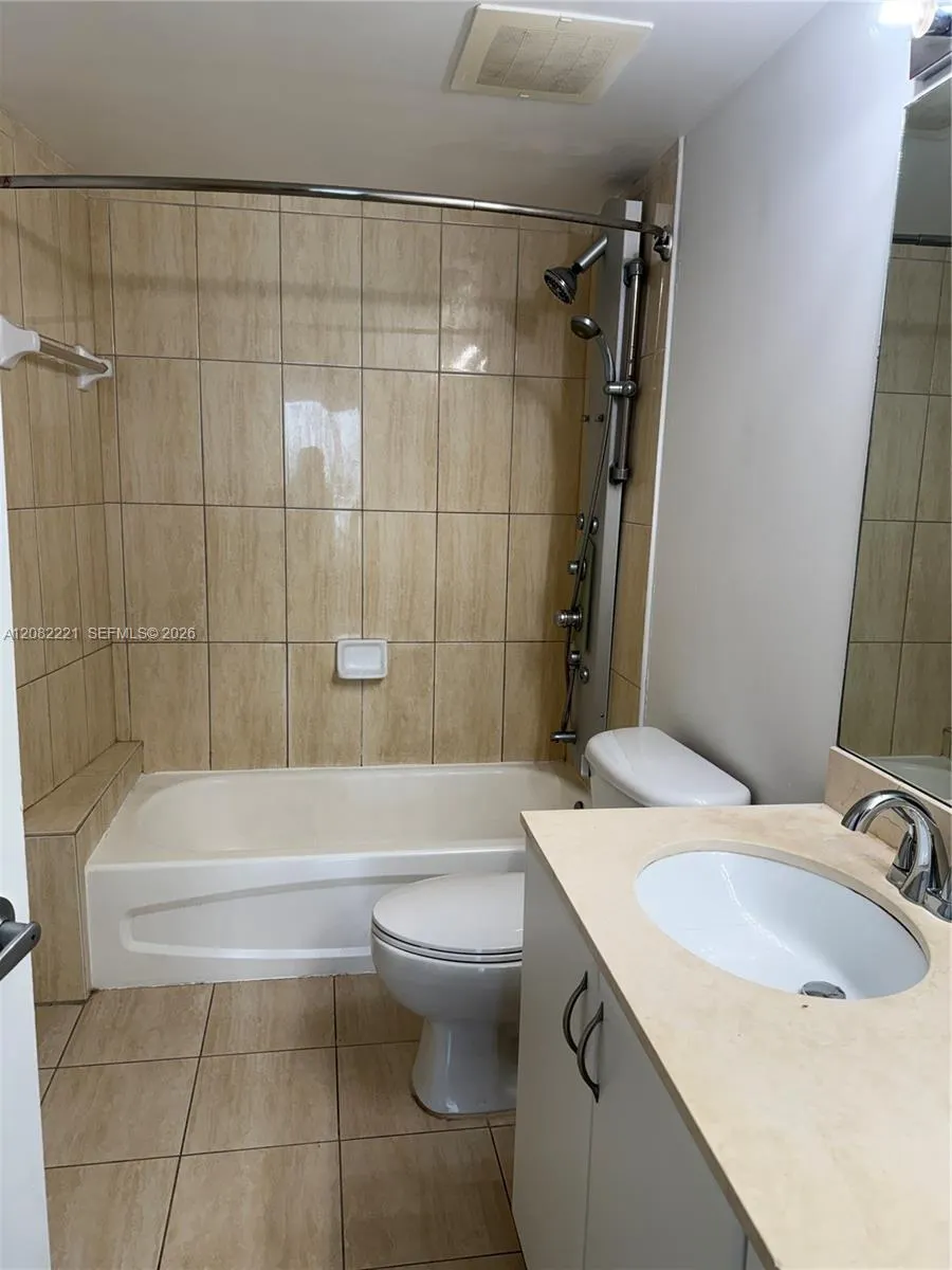 1750 N Bayshore Drive #3015