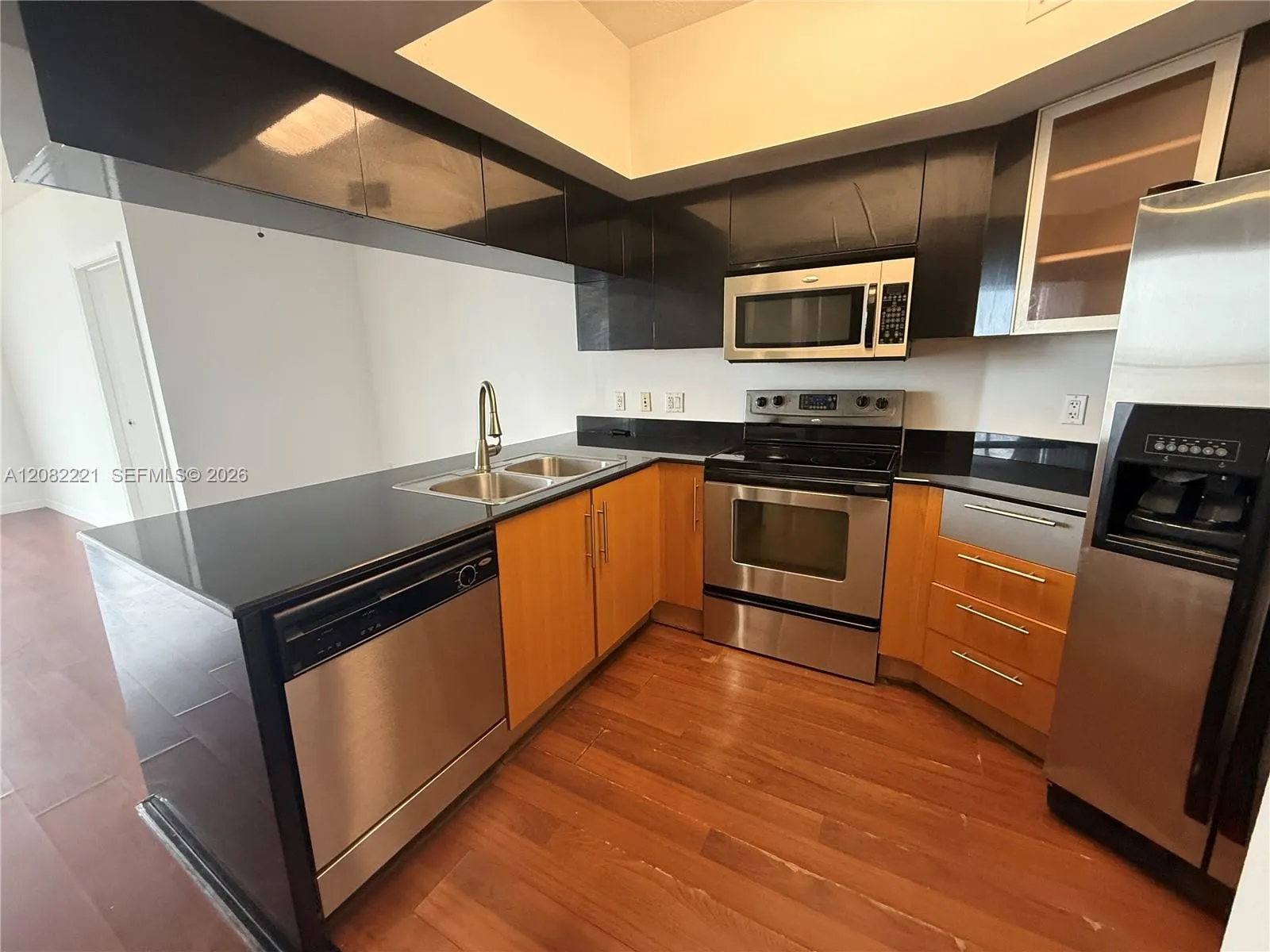1750 N Bayshore Drive #3015