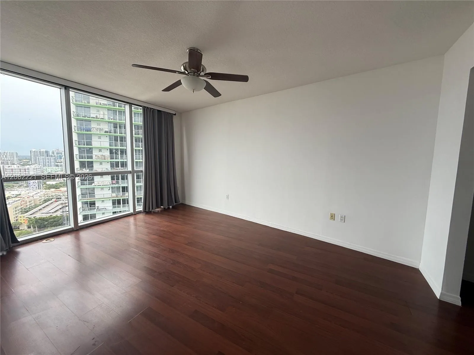 1750 N Bayshore Drive #3015