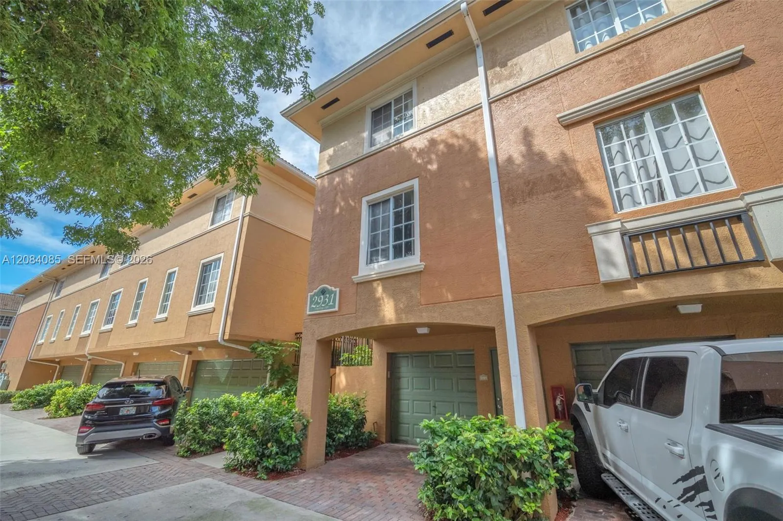 2931 NE 185th Street #1101