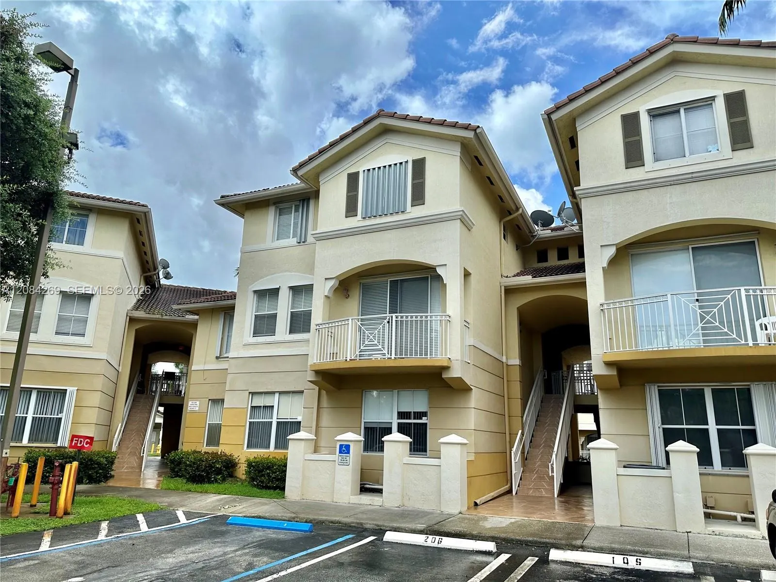 8866 W Flagler Street #206