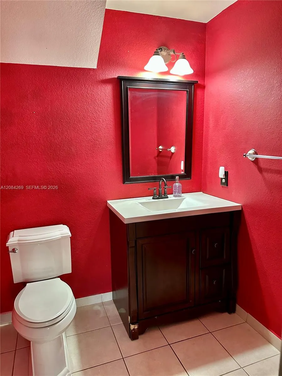 8866 W Flagler Street #206
